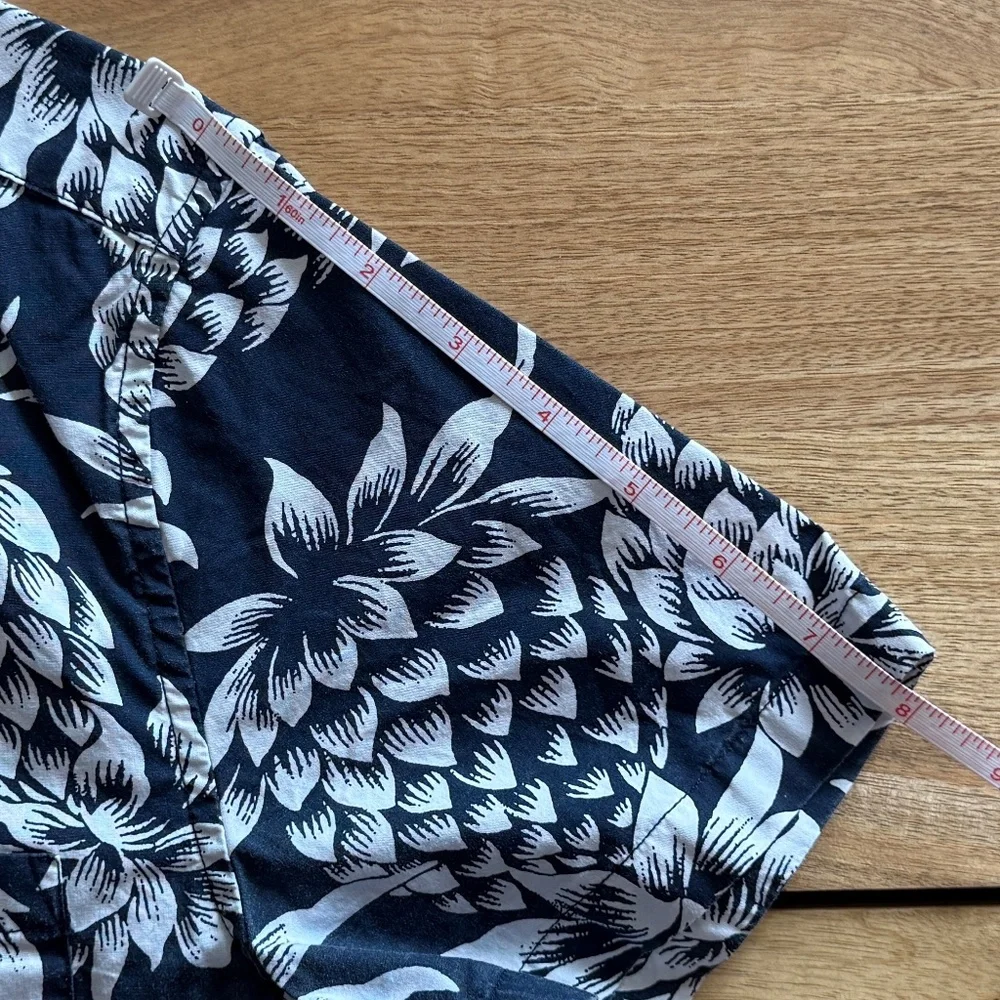 J. Crew | S | Slim S/S Button Down Shirt - Picture 7 of 10